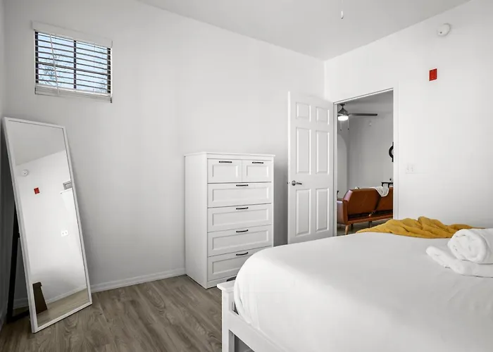 Cozysuites Modern Urban In Historic