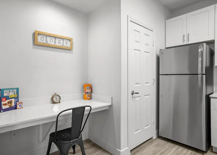 Cozysuites Modern Urban In Historic Apartment *